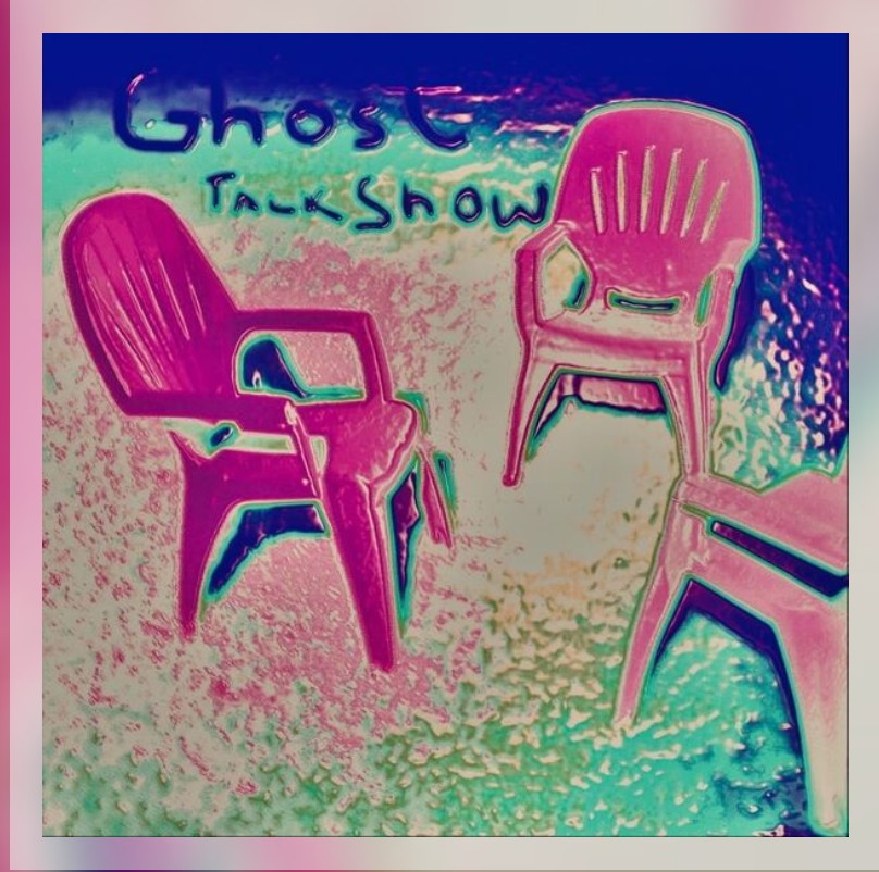 Mark Cee laisse parler les absents dans « Ghost Talk Show »