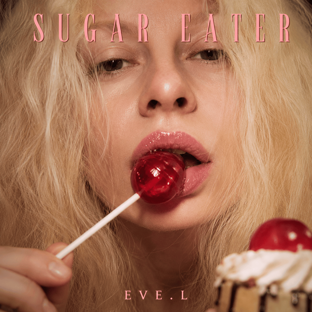 EVE.L croque le poison sucré de « SUGAR EATER »
