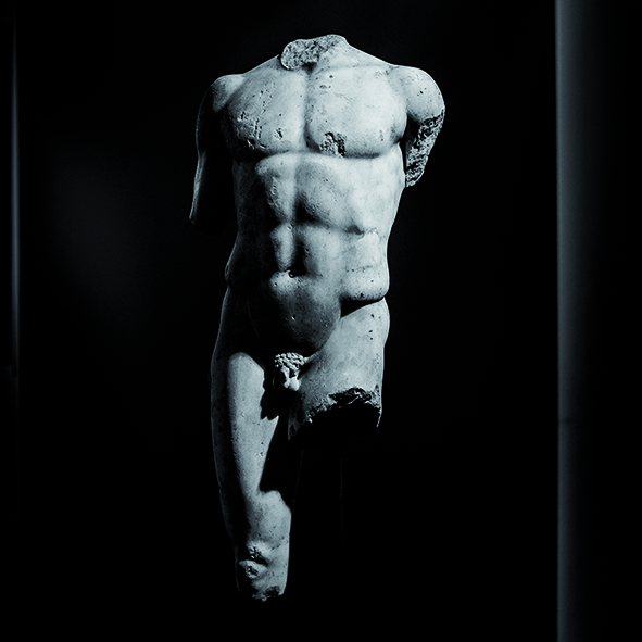 2) Torso di giovane, (I sec. d.C.), marmo (Milano, Civico Museo Archeologico, inv. A 0.9.1163)