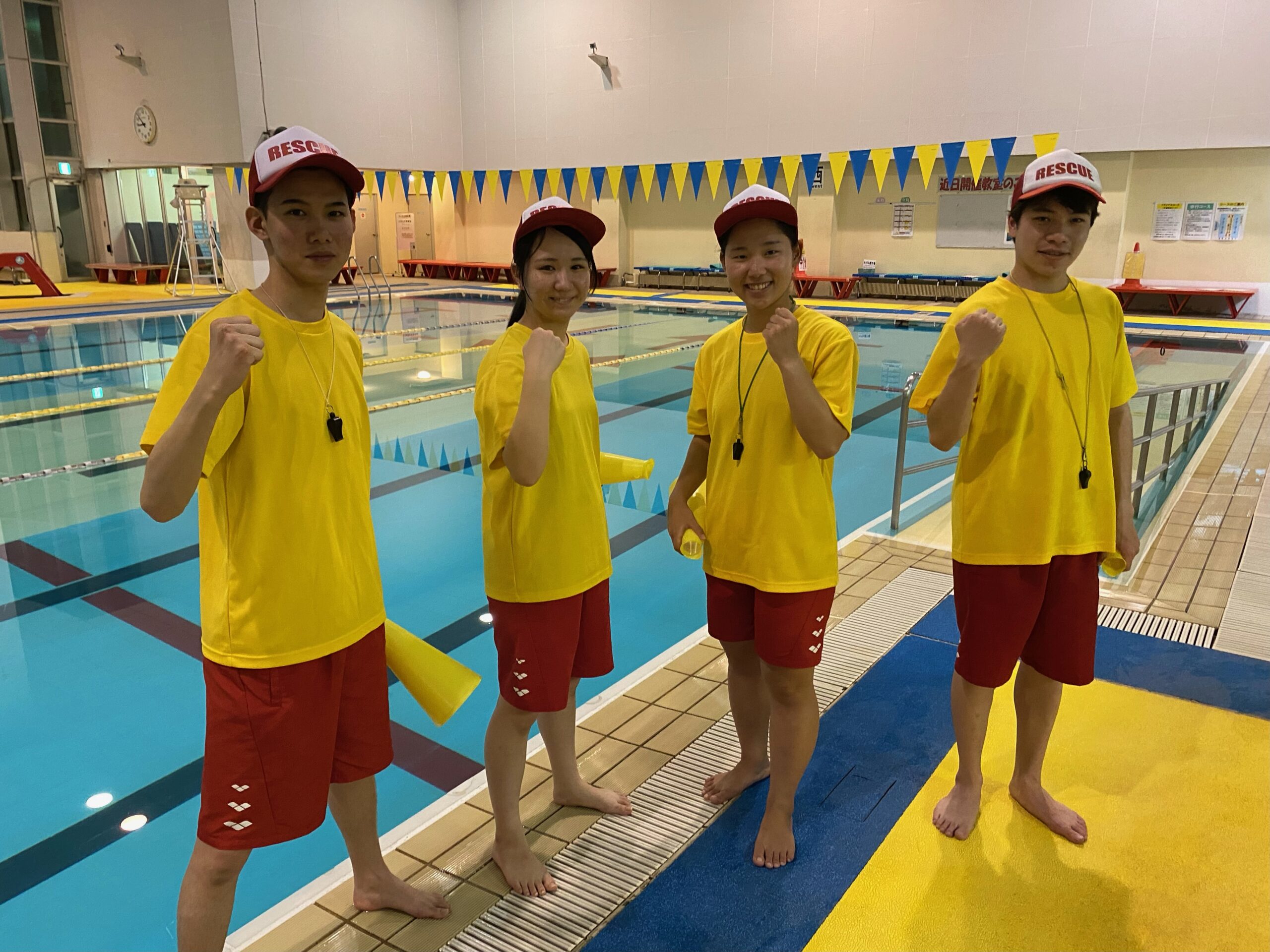 プール監視員 女子 X.com