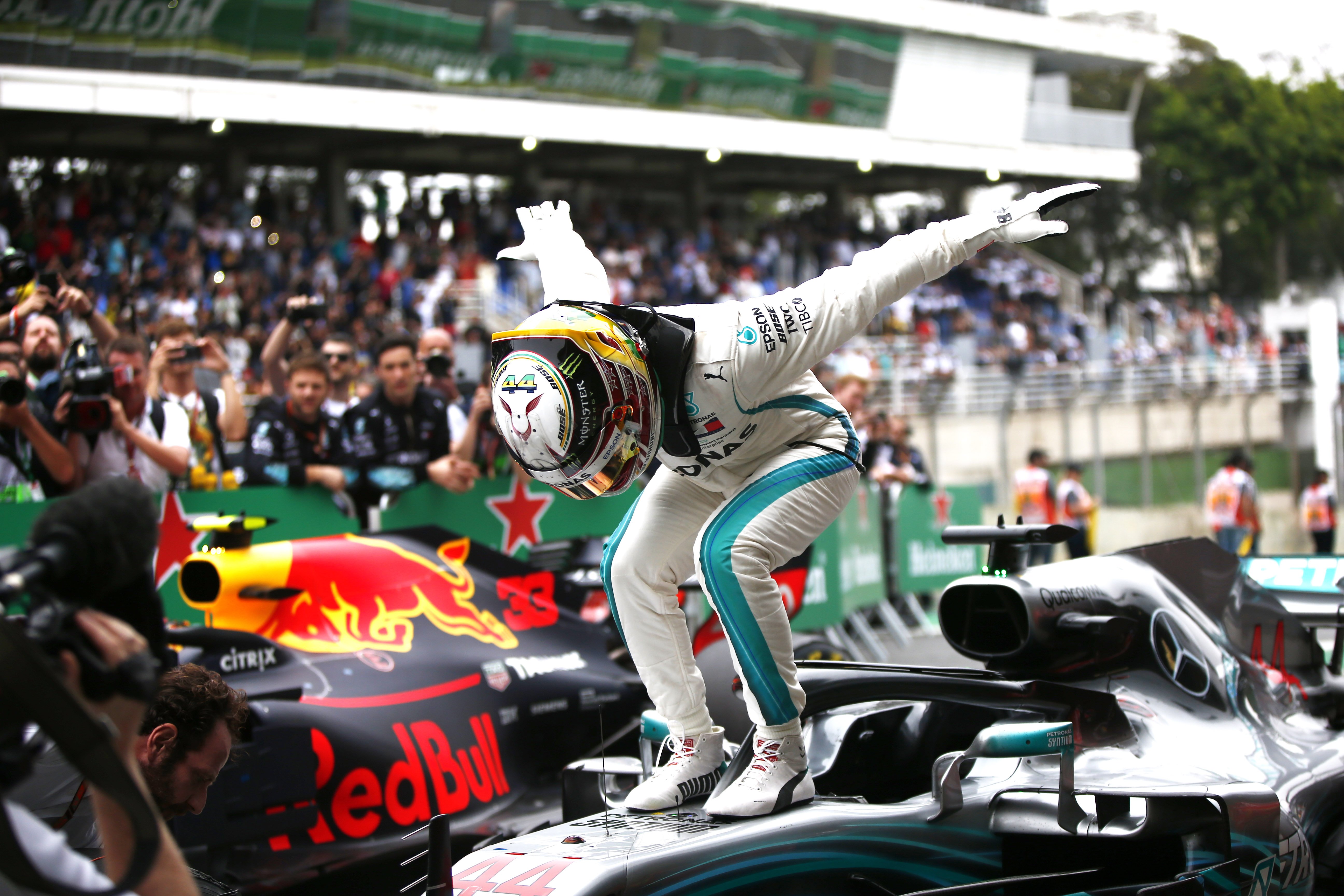 F1 2018 Brazil Gp Review Verstappen Clash Gifts Hamilton