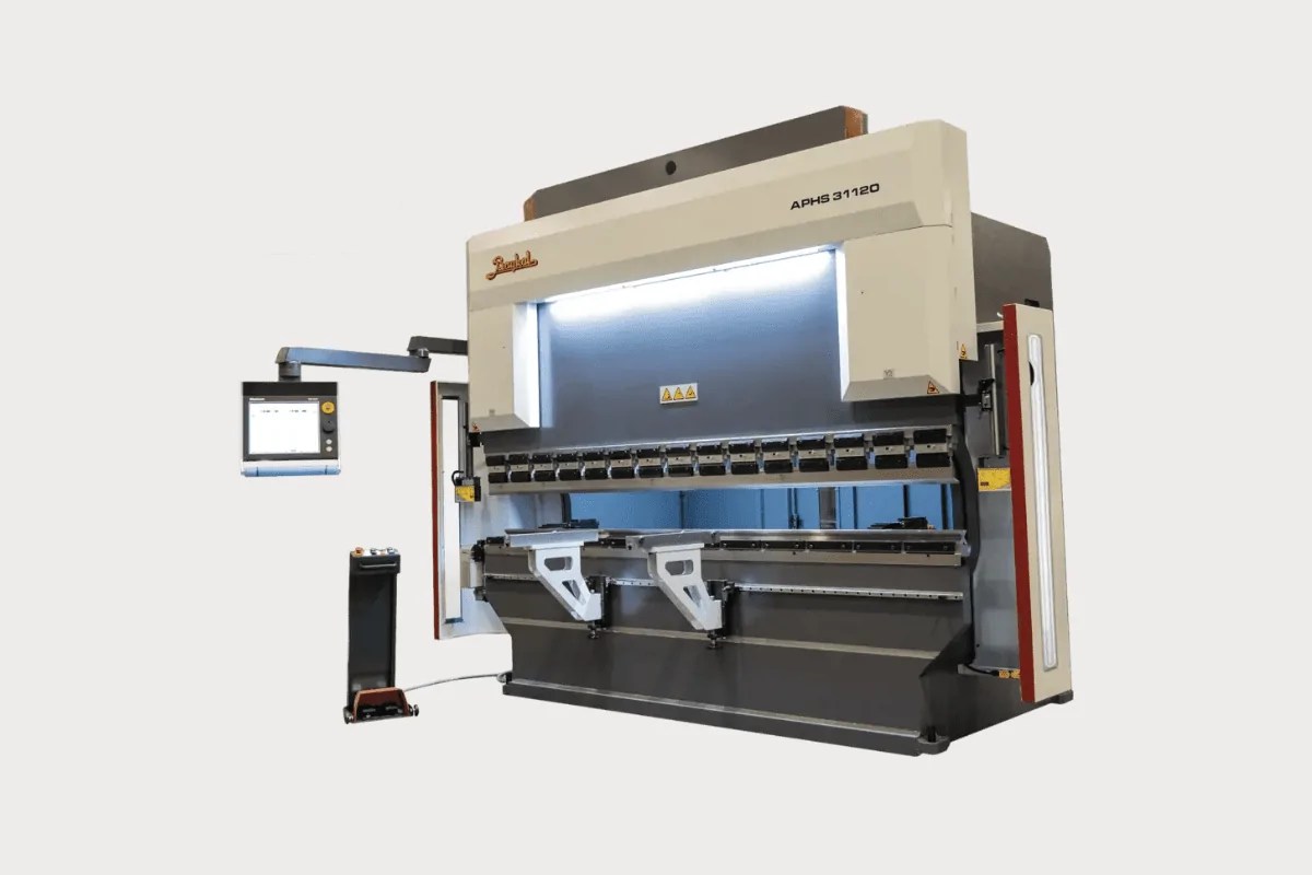 Press Brake Backgauge Systems Explained | Fab-Line 2 Baykal APHS hydraulic press brake with CNC-controlled backgauge system on the shop floor