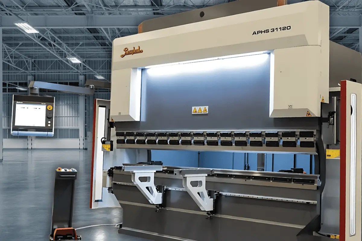 CNC Press Brake vs. Manual Press Brake: Which Is Right for a Small Fabrication Shop? 1 APHS Hydraulic Press Brake, a CNC-controlled machine used to compare CNC versus manual press brake bending
