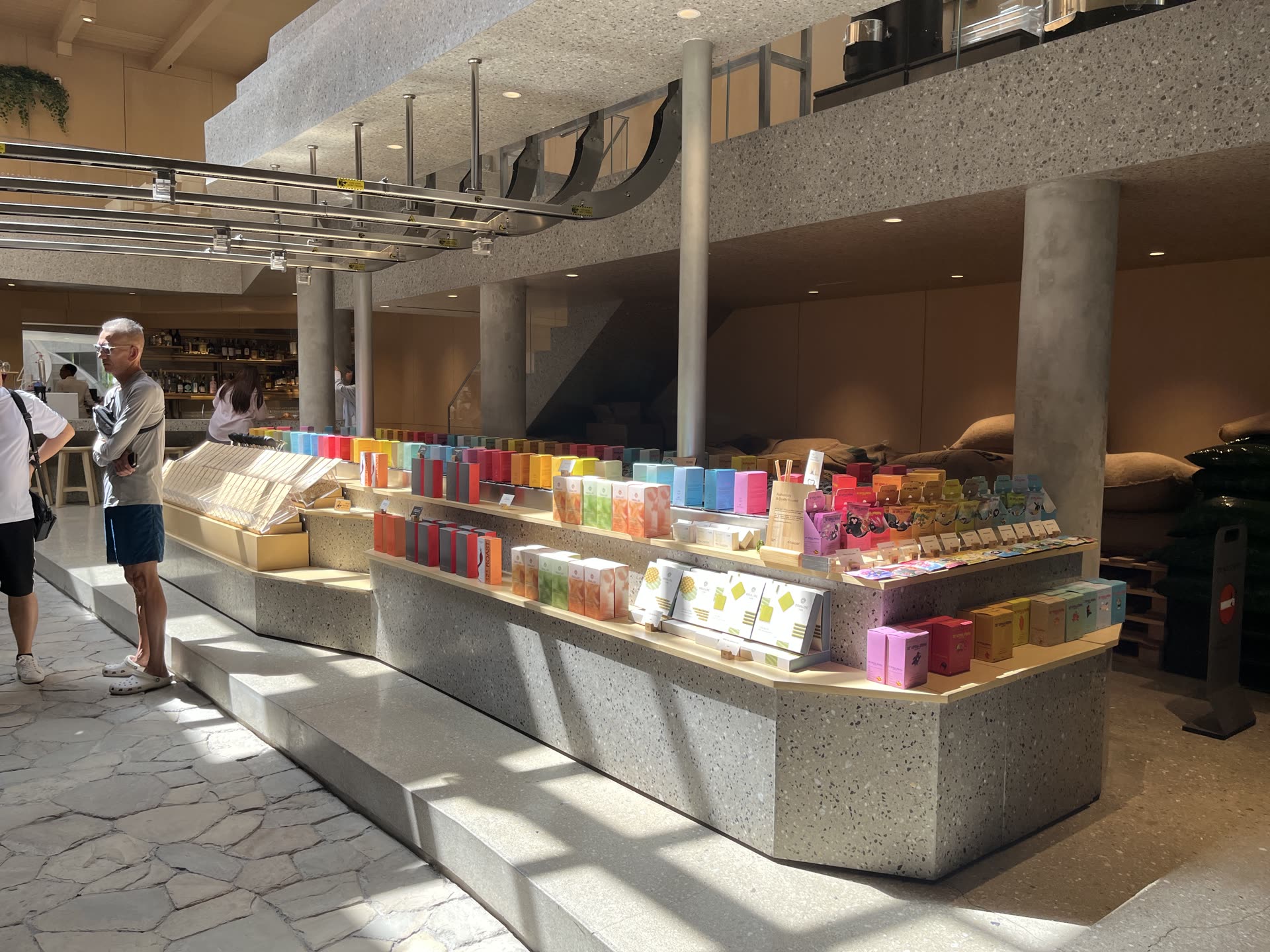 Crescent Moon Conveyor integrated into the 32DO Bali product display