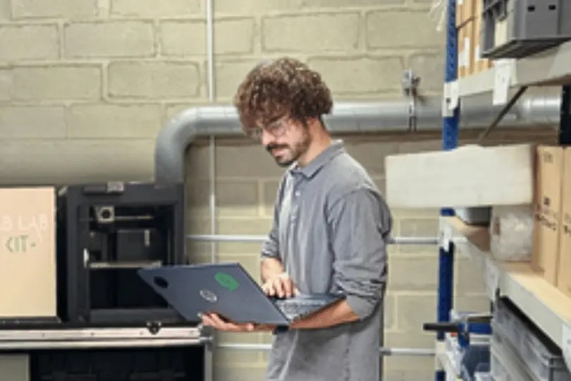 une réparation grâce aux imprimantes 3D