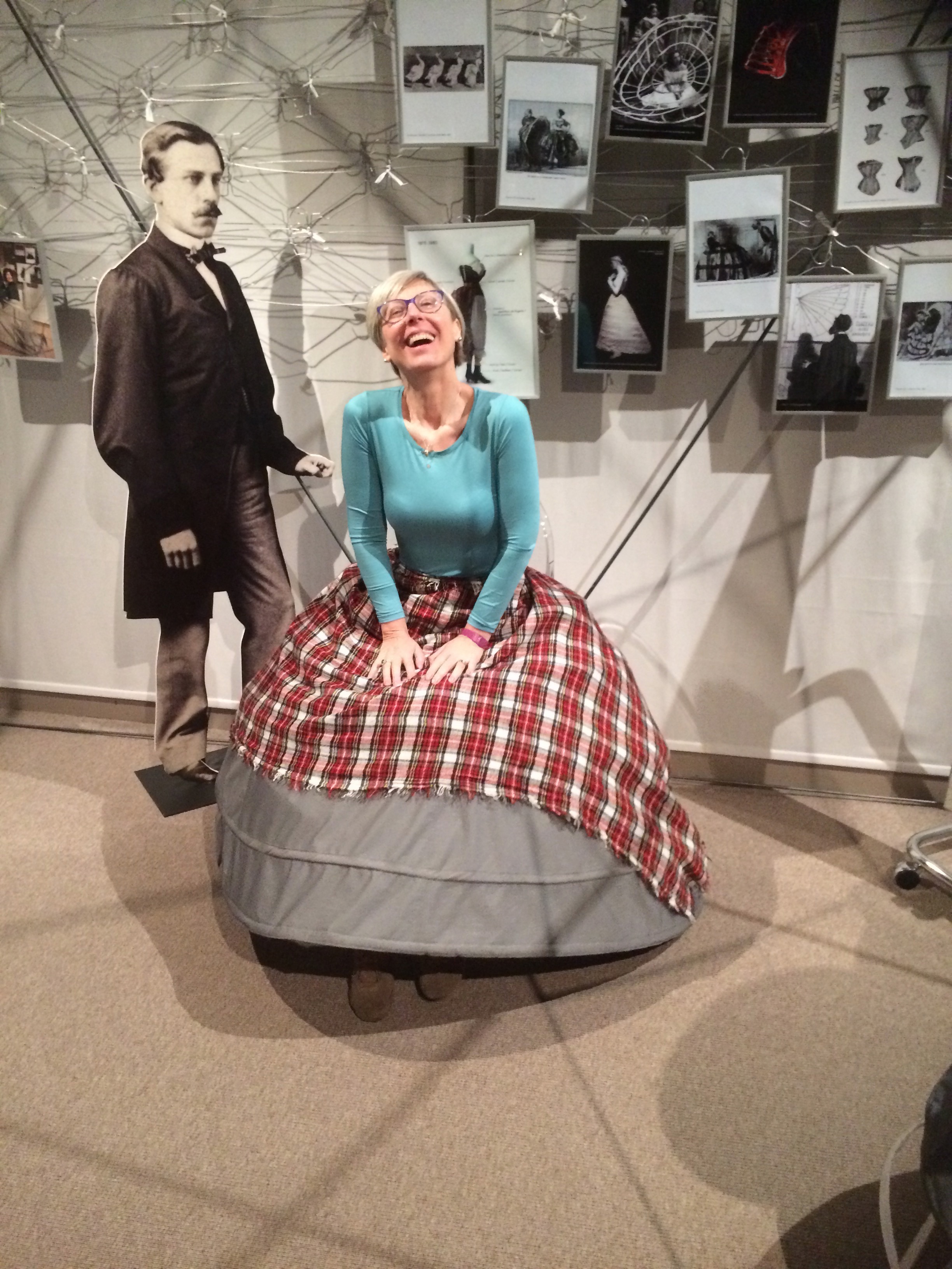 Crinoline'S Shocking History: More Than Just A Skirt - 9w8x9em