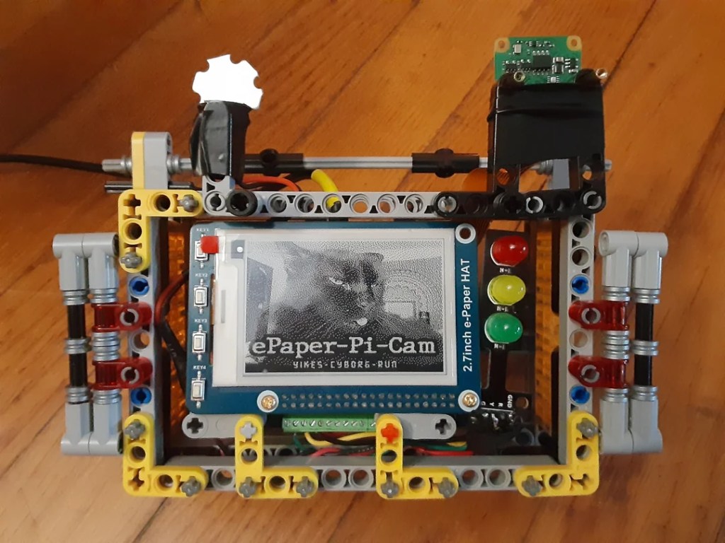 pi-zero-camera-with-epaper-display-v0-a9j1znq8umdf1 - FabScene(ファブシーン)| テクノロジーの「現場」を記録するメディア FabScene(ファブシーン)| テクノロジーの「現場」を記録するメディア