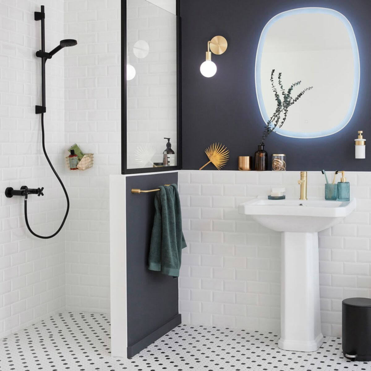 Installer une salle de bain . Nos Conseils Pour Installer Une Douche A L Italienne Femme Actuelle Le Mag