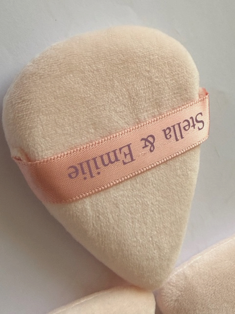 Professional Makeup Setting Puff – Essential Tool for Baking & Blurring