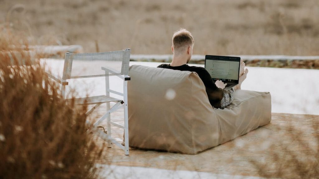 Remote Working Vs Smart Working: Qual'è Il Significato E Quali Differenze 576_x_1024_jpg