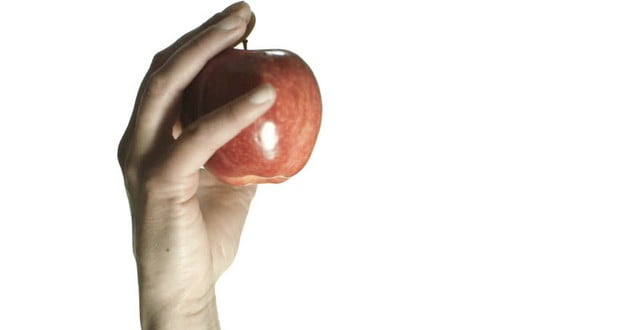 Throwing apple
