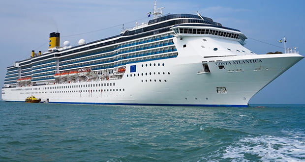 Cruise ship