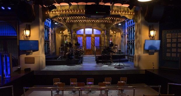 SNL sets