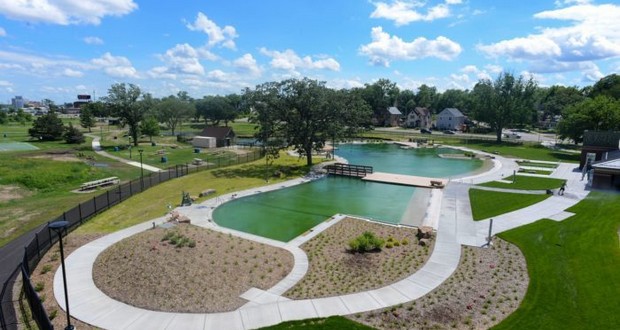 Natural swimming pool
