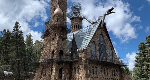 Bishop's Castle
