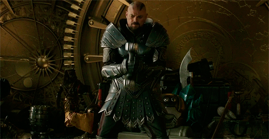 Taika Waititi's Shake Weight