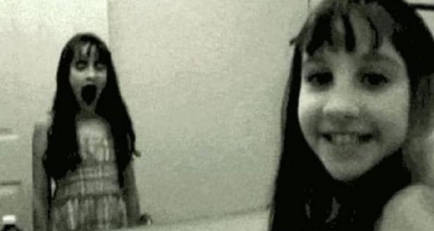 Troxler Effect Distorts Reflections