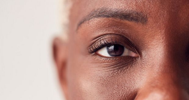 Not Everyone Can Defocus Eyes