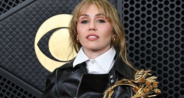Miley Cyrus Lost Name Control