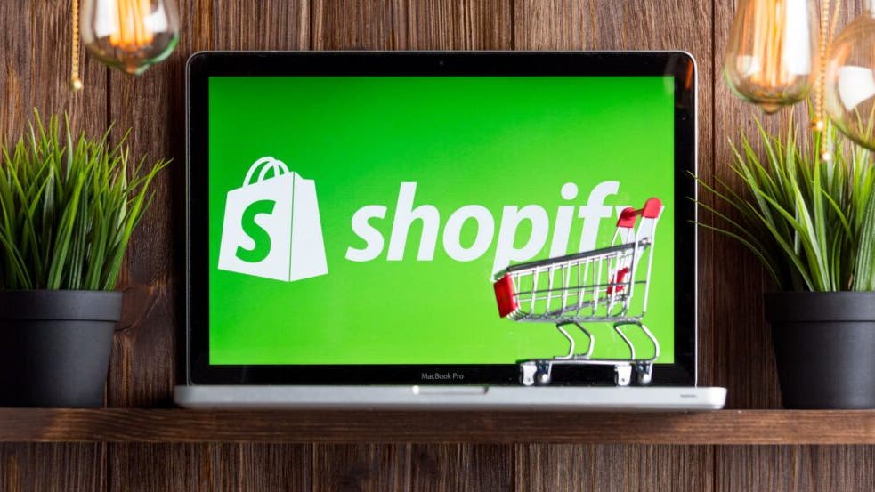 Shopify Gears Up For Q3 Print; Here Are The Recent Forecast Changes From Wall Street's Most Accurate Analysts