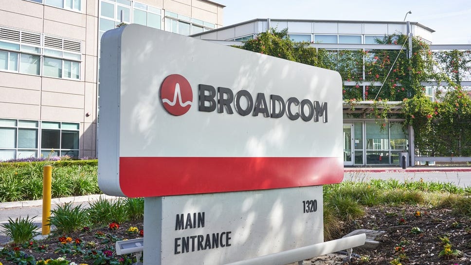 Jim Cramer: This Financial Stock Is A Buy, Likes Broadcom