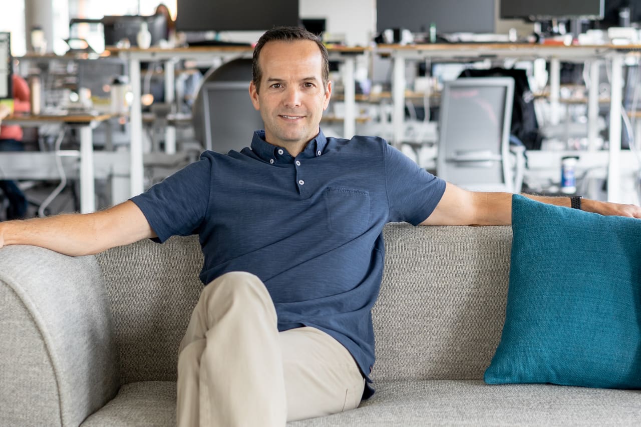 Upstart’s stock roars higher. Here’s why analysts say the tide is turning.