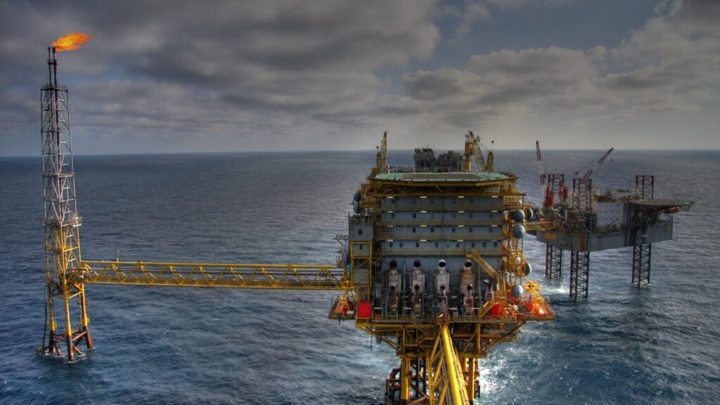 What's Going On With Exxon Mobil (XOM) Stock?