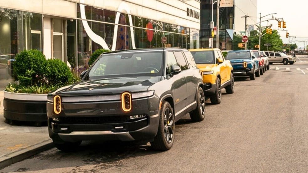Rivian Q3 Earnings Highlights: Revenue, EPS Miss, CEO Confident In Q4 Gross Profit, R2 Being 'Fundamental Driver' Of Growth