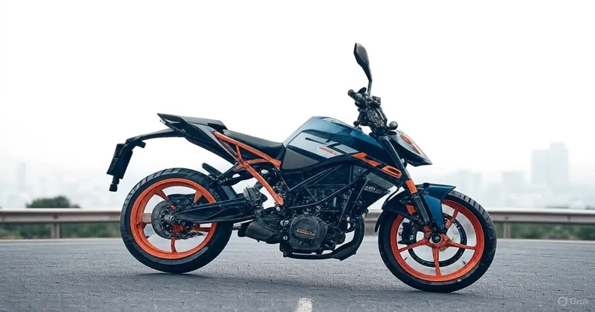 KTM 160 Duke motorcycle in Atlantic Blue color, featuring orange accents on wheels and frame, side view on a plain white background for 2025 model review.
