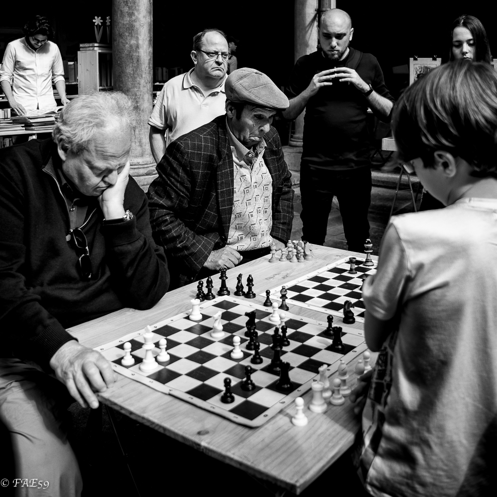 Tri-Elmar 28-35-50mm f/2 Asphérique (1998-2007)