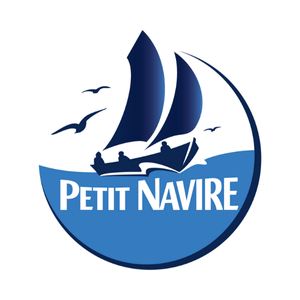 petit navire brand logo