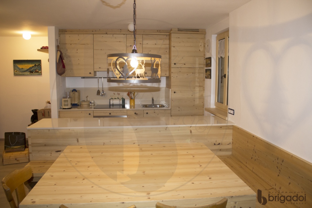 cucina legno abete vecchio arredamenti brigadoi