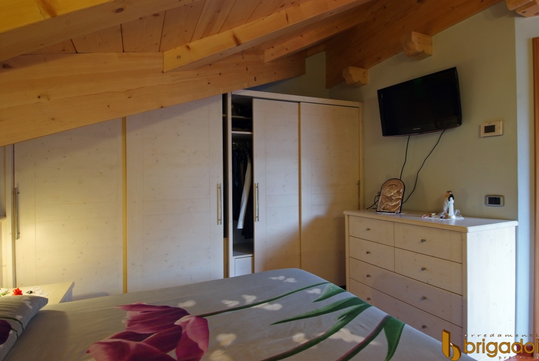 camera legno arredamenti brigadoi falegnameria val di fiemme