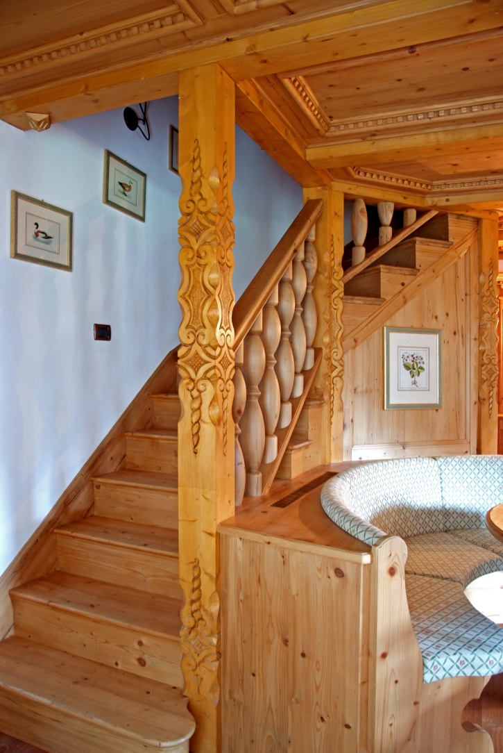 casa arredamenti brigadoi falegnameria predazzo val di fiemme legno trentino dolomiti