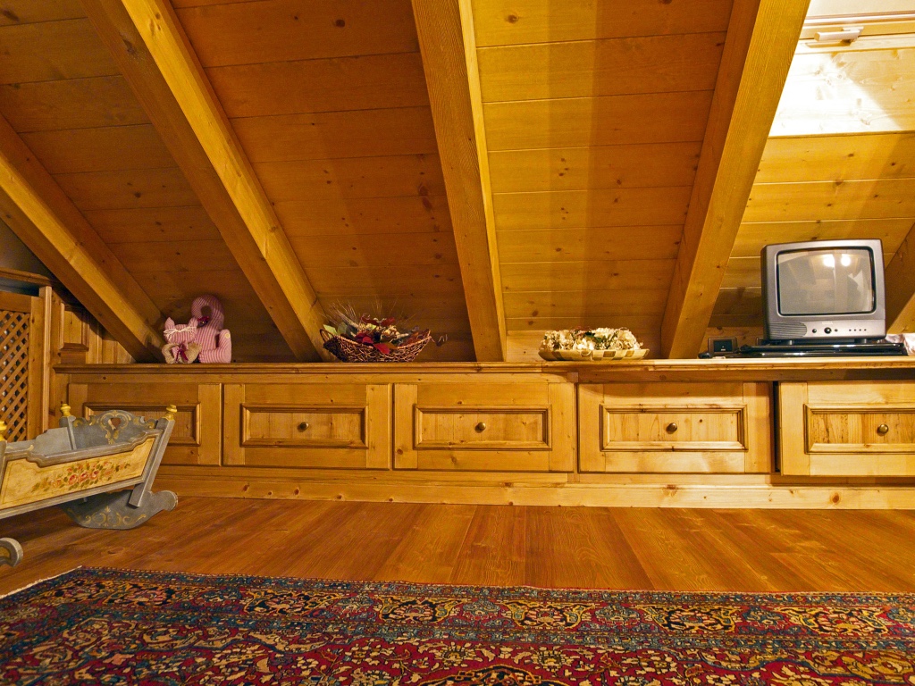 casa arredamenti brigadoi falegnameria predazzo val di fiemme legno trentino dolomiti