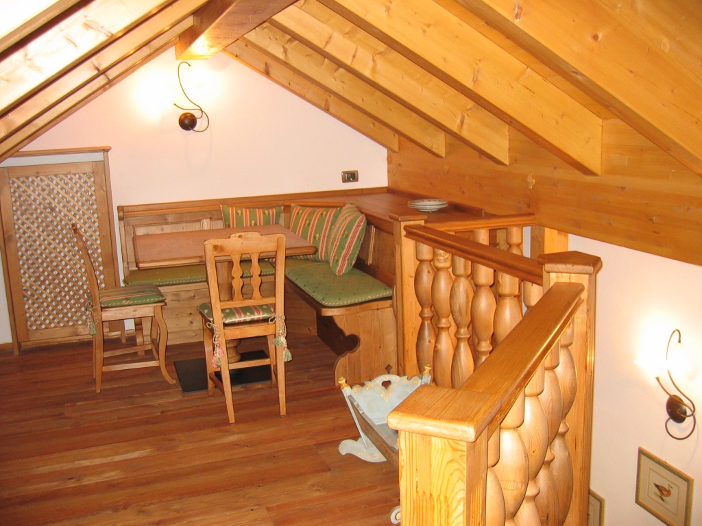casa arredamenti brigadoi falegnameria predazzo val di fiemme legno trentino dolomiti