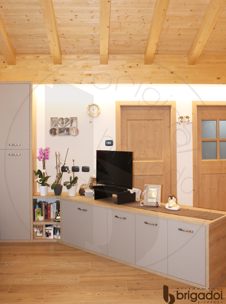 cucina arredamenti falegnameria brigadoi val di fiemme trentino predazzo legno trentino