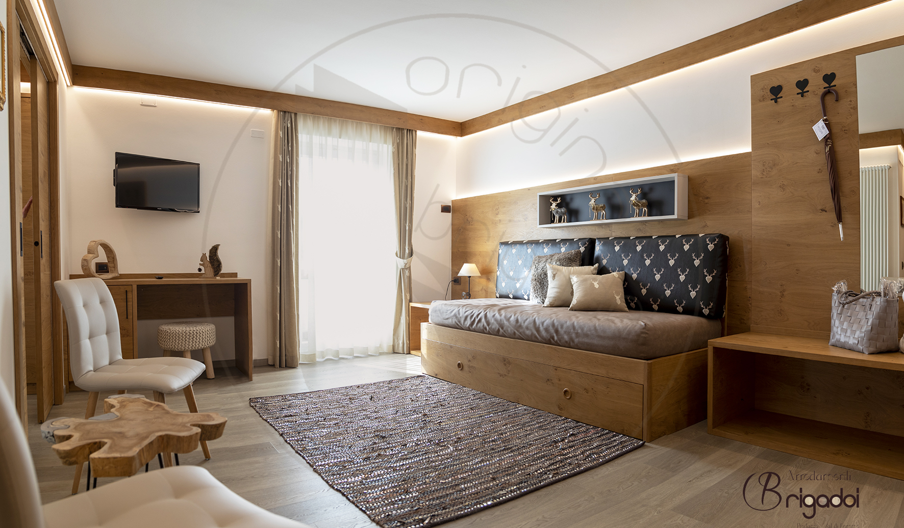 suite cervi dolomiti arredamenti falegnameria brigadoi mountaindesign interiordesign val di fiemme hotel deluxe legno trentino dolomiti