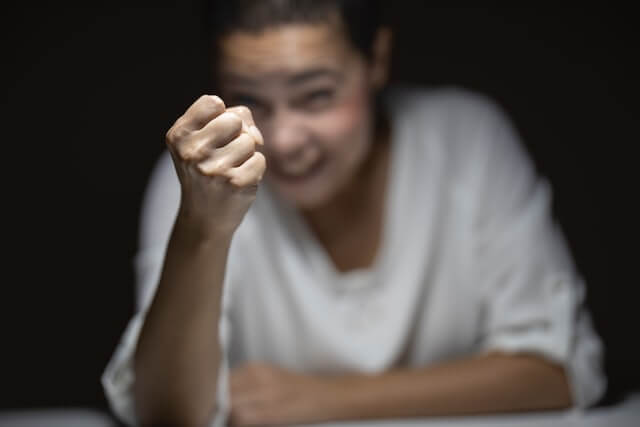 怒らせると怖い人の特徴 心理 怒ると怖い人を怒らせてしまった時の対処法とは 恋愛心理divi