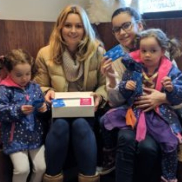 A christmas gift for Lila, Naelle, Camelia and Elina.