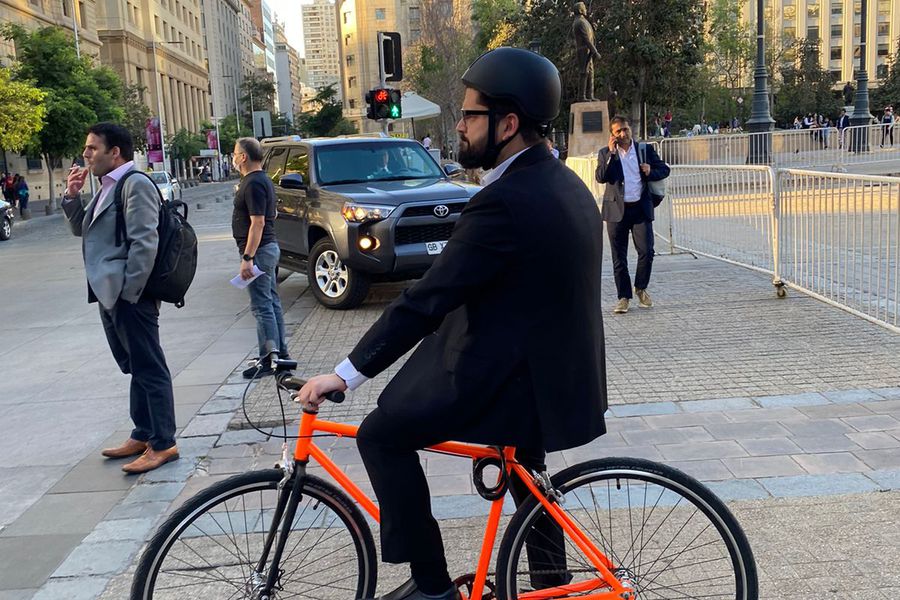 Presidente Boric en Bicicleta