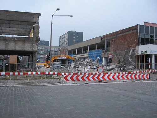 Plac Hirszfelda (III)