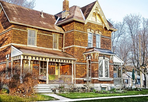 17+ Fresh Lakeside Inn Orillia - Lakeside Inn (Orillia): What to Know BEFORE You Bring Your - Guests enjoy the comfy beds.