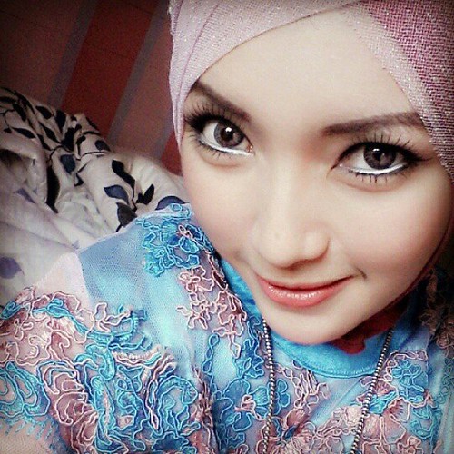 Download Gratis Gambar Wanita Muslimah Cantik Dan Pinter Arrahman Id Terkeren by Lampunghits.com
