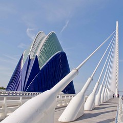 Agora and El Puente de l'Assut de l'Or bridge