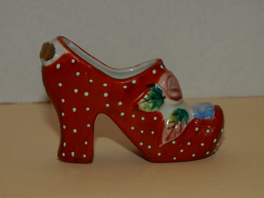 MIJ Dotted Red Heel