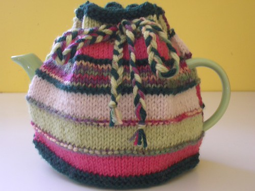 * Mothers Day tea cozy!!  :)