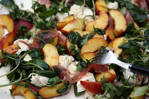 Peach salad