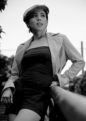 B&W