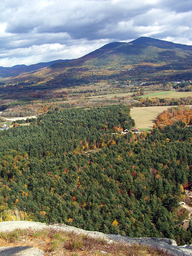 2009-10-11 - Leaf Peeping and Cathedral Ledge 117